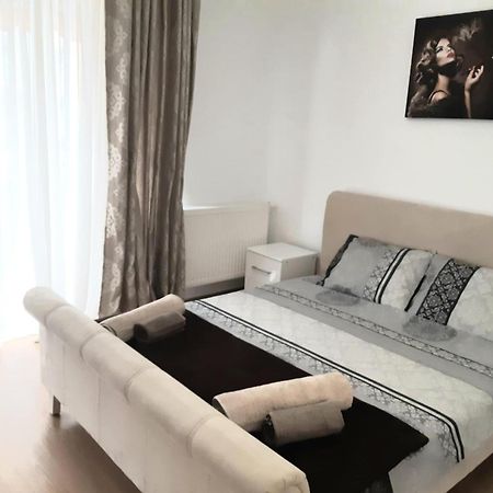 Apartament Cusai Braşov Eksteriør billede
